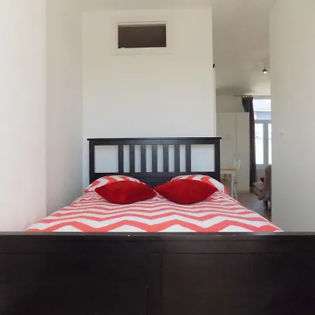 La Lodelinsartoise - Meuble De 3 Cles Apartment *