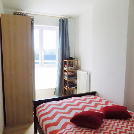 Apartment La Lodelinsartoise - Meuble De 3 Cles