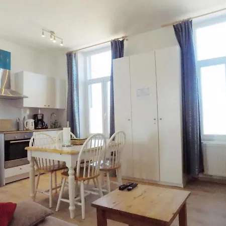 شقة La Lodelinsartoise - Meuble De 3 Cles *