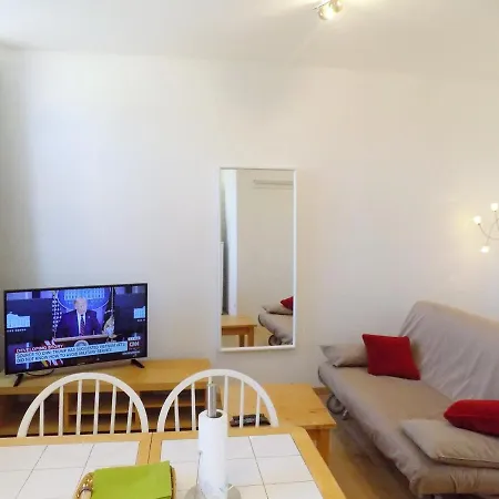 La Lodelinsartoise - Meuble De 3 Cles Apartment *