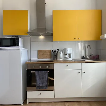 La Lodelinsartoise - Meuble De 3 Cles Apartment *